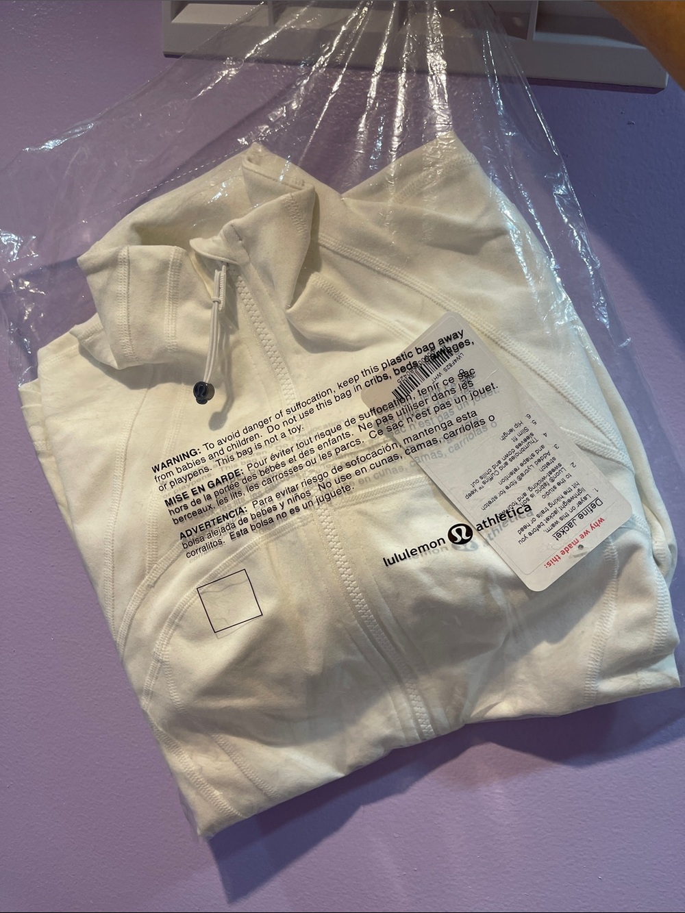 NEW WHITE LULULEMON DEFINE JACKET SIZE 8